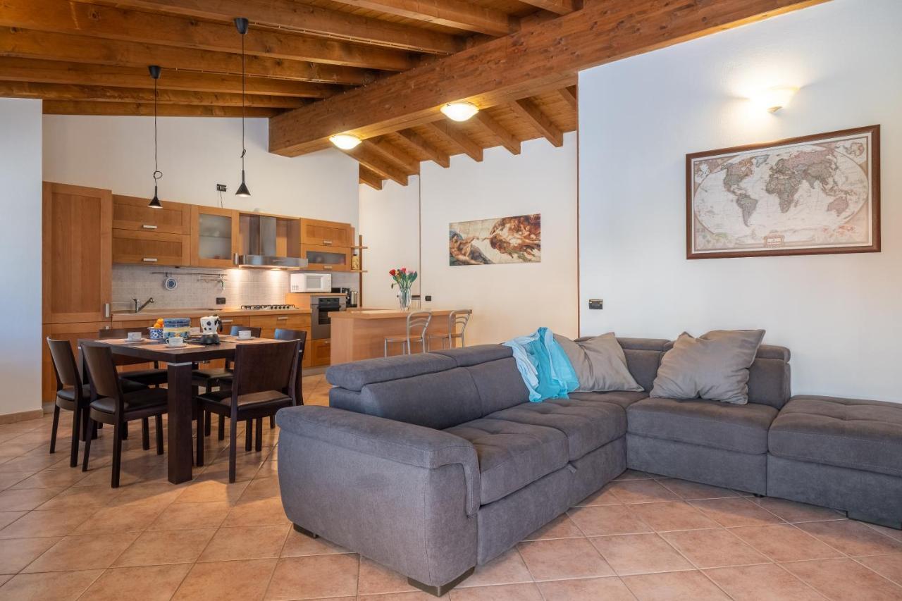 Casa Del Gatto Apartman Paratico Kültér fotó